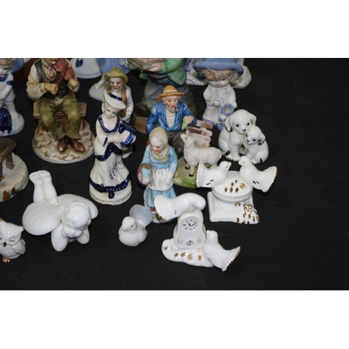 245 - A Very large Selection of Ceramic Figures various sizes