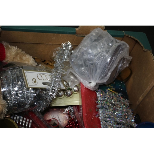 315 - Box of Mixed Christmas Items