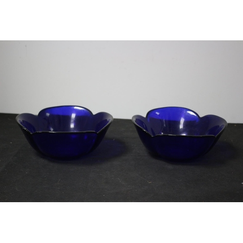 318 - 2 x Nice Cobalt Blue Glass Bowls