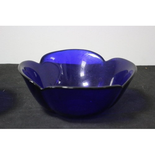 318 - 2 x Nice Cobalt Blue Glass Bowls