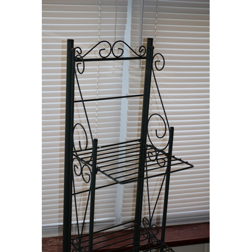 702 - Wire Metal Rack Plant Stand