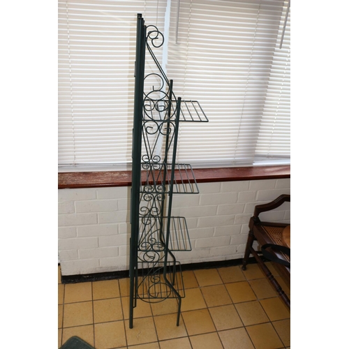 702 - Wire Metal Rack Plant Stand