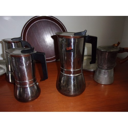 38 - 6 Various Size Italian Expresso/Coffee Pot with Including Manufacture GB Plus 2 Metal and 1 Wooden C... 