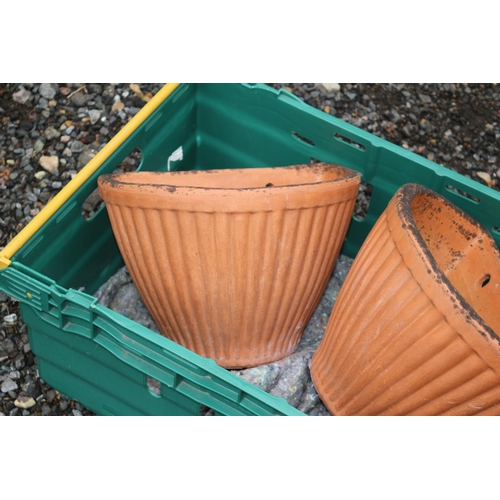 680 - 2 x Terracotta Wall Planters