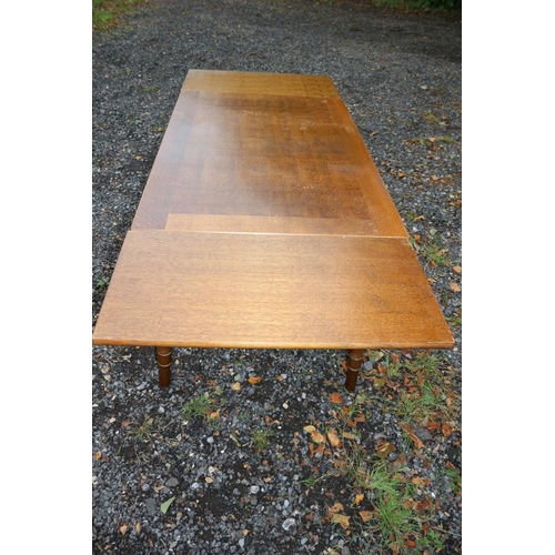 684 - 1940/50's Style Kitchen Table with Pull Out Eave Sections