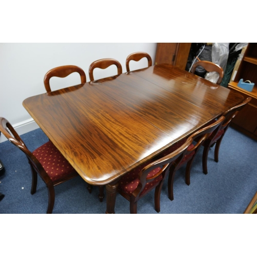 686 - Absolutely Beautiful - Fully Marked - Edwards and Roberts (Gillows) Antique Wind Out Table with 8 Ba... 