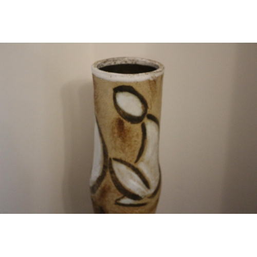 714 - Studio Pottery Dry Plant Vase with Seated people