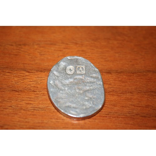 999 - Irish Silver Ingot with a Clover Leaf on it