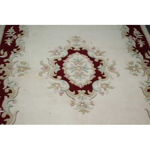 1001 - Large Indian Rug, Nicely Patterned