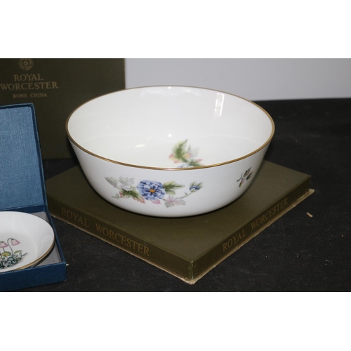 66 - Royal Worcester Bone China Pin Dishes & Royal Worcester Bone China Bowl