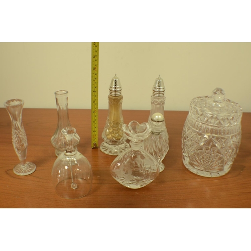 48 - A selection of Glassware