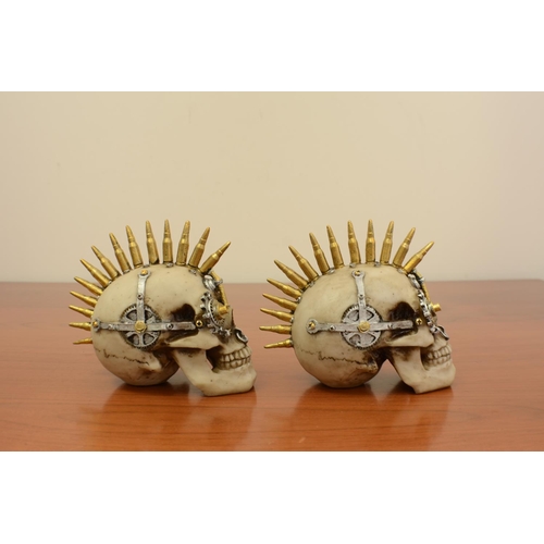 338 - 2 x Steam Punk Skulls