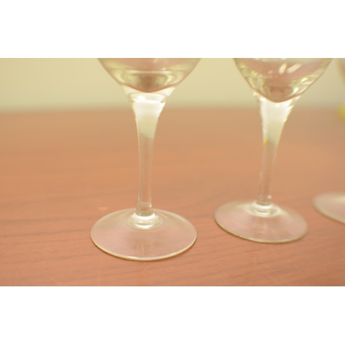 512 - Decorative Small Sherry Glasses