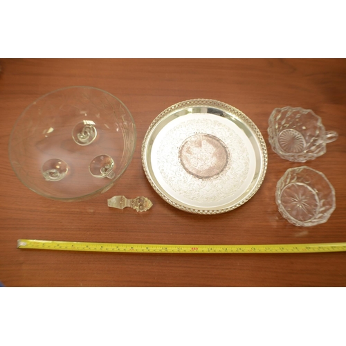 517 - Glass decorative Bowl with feet plus other glass decorative bowls and a silver Coloured tray