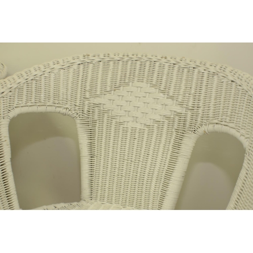 521 - 2 x White Wicker Conservatory Chairs New 73x58x50cm