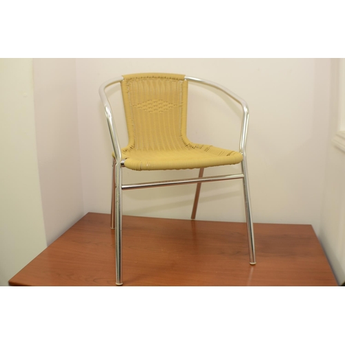 522 - Plastic Seat Bistro Chair 
74x55x56cm