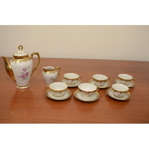 530 - Set of 6 Cups and Saucers. Milk Jug and Tea-Pot by  Salvream