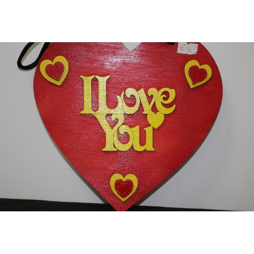 131 - Stylish 'I Love You' Heart Wood Sign