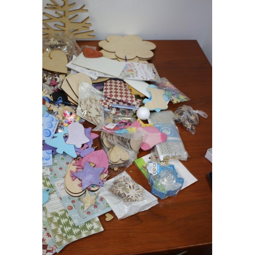 119 - A Box of Christmas Craft and Arts