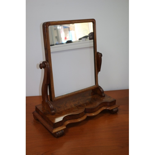 87 - Lovely Antique wooden Vanity Dresser Mirror