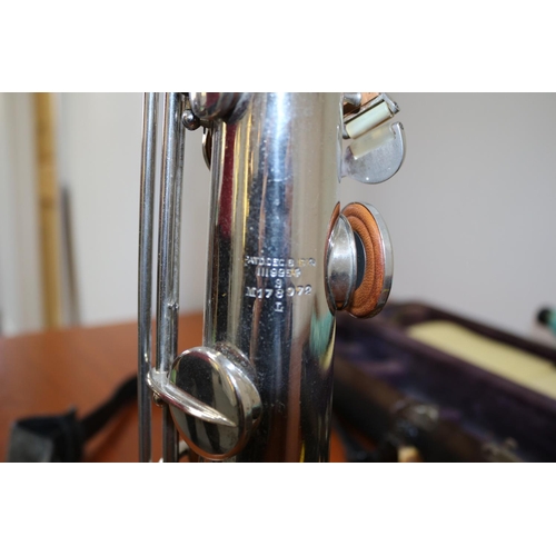 475 - Soprano Sax
Maker: CG Conn, Elkhart Indiana.
Serial: 1119954 S M178972 L
Patent: Dec 8 1914.
Two Mou... 