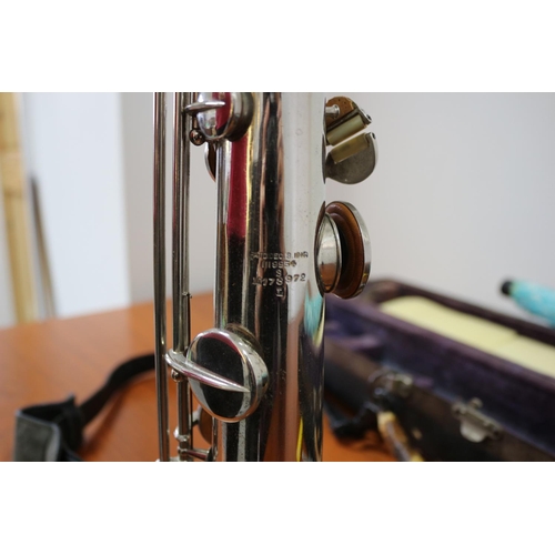 475 - Soprano Sax
Maker: CG Conn, Elkhart Indiana.
Serial: 1119954 S M178972 L
Patent: Dec 8 1914.
Two Mou... 