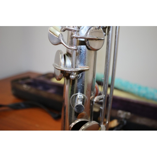 475 - Soprano Sax
Maker: CG Conn, Elkhart Indiana.
Serial: 1119954 S M178972 L
Patent: Dec 8 1914.
Two Mou... 