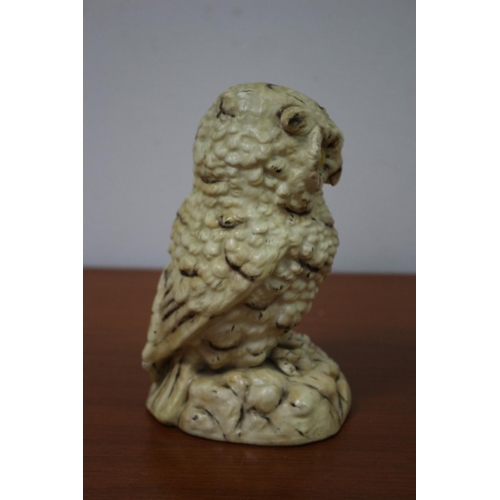 533 - Vintage ceramic owl with glass eyes