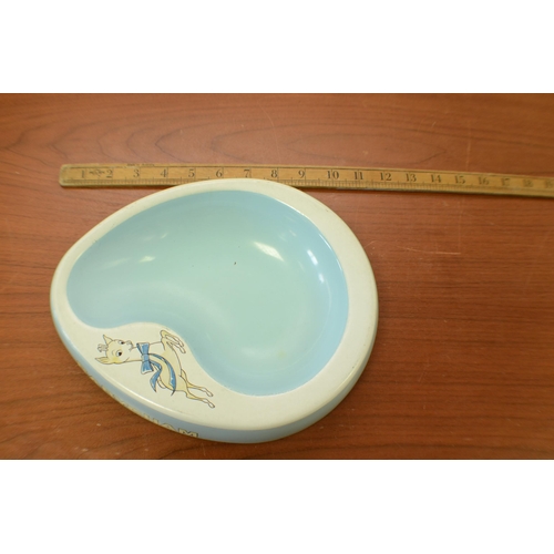 152 - A Babycham Dish Praesidium Melamine 26cm