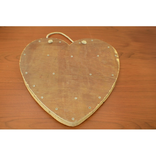 172 - Merry Christmas Wooden love Hearts green Holy 40cm x39cm