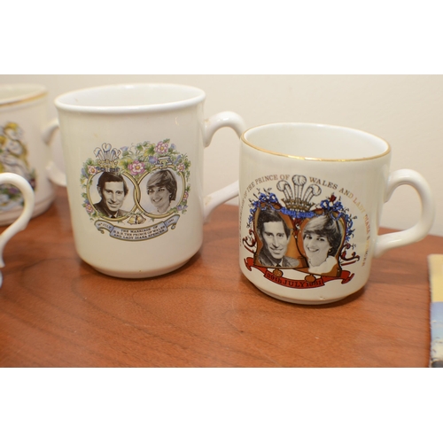 391 - A large collection of Royal Memorabilia including cups, cards, magazines and newspapers.