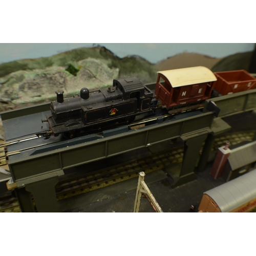 401 - Vintage Railway Scene Diorama 92x40cm.