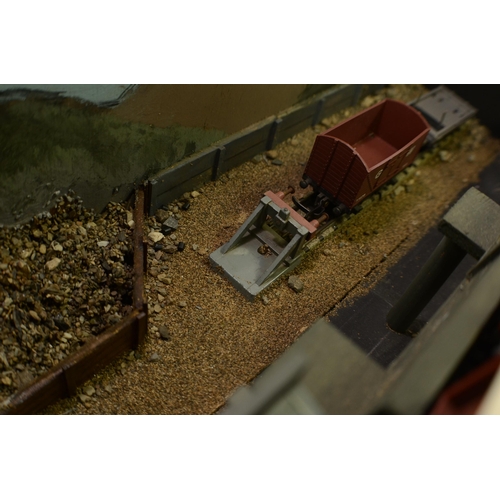 401 - Vintage Railway Scene Diorama 92x40cm.