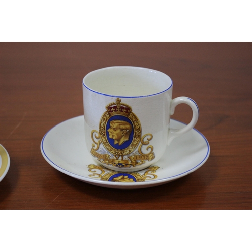 363 - Royal Memorabilia 2 Cups and Saucers