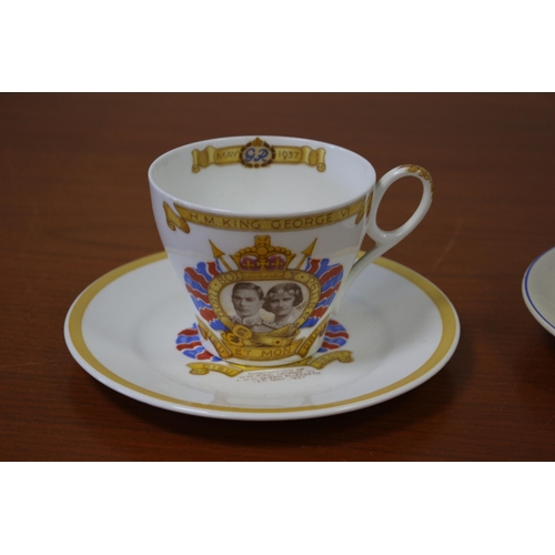 363 - Royal Memorabilia 2 Cups and Saucers