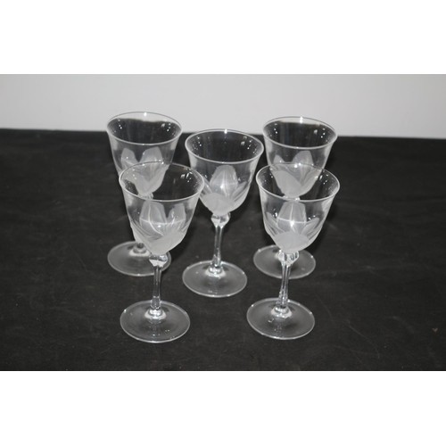 510 - 5x Lalique Style Wine Glasses with Frosted Floral Design to Stem