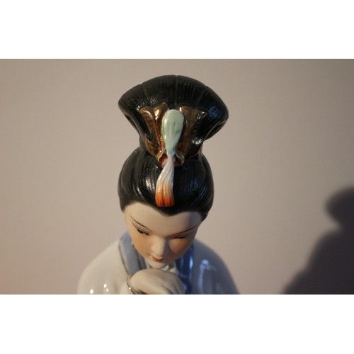 51 - Porcelain Japanese Geisha Figure, Writing Her Calligraphy - 21cm Tall