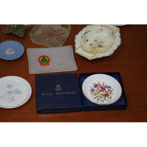 166 - Large Collection of Pin Dishes and Vintage Ashtrays including Boxed Wedgwood Example