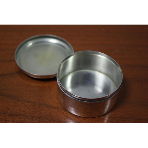 181 - Silver 800 Pill Box - Engraved Lid - 33.6g