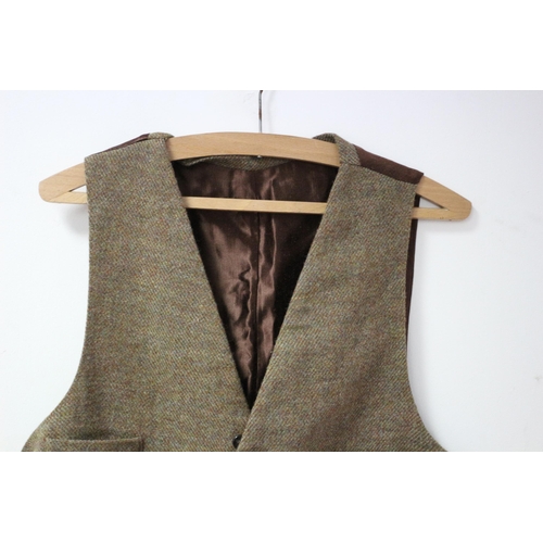 190 - New Cock & Bull Tweed Collection Bespoke Waistcoat - RRP £210 - Size 38UK