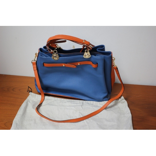 86 - Brand New Handbag in Dust Case - Marked Hermes