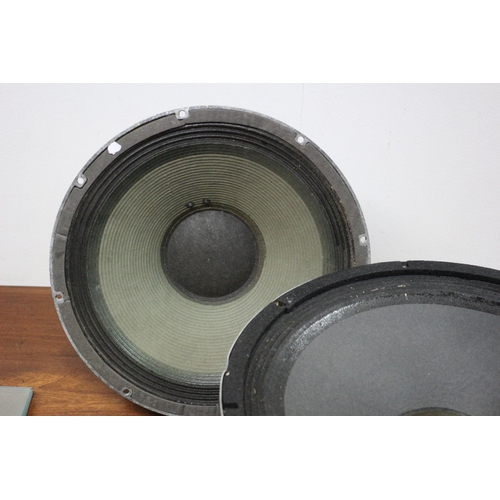 233 - 2 x Large Speakers