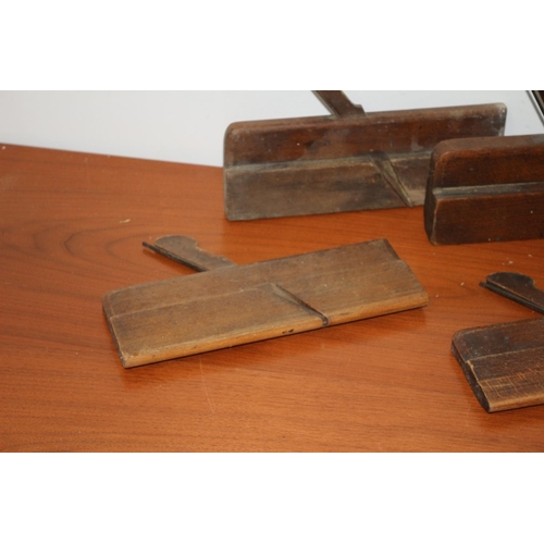 92 - 5 x Antique Wood Planes with Different Edging Blades