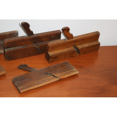 92 - 5 x Antique Wood Planes with Different Edging Blades