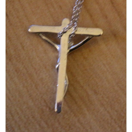 18 - Marked Tiffany & Co 925 Crucifix on Chain