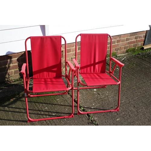 252 - 2 Fold Up Chairs plus a Fold Up Table