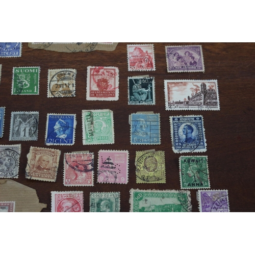 315 - Very Nice Envelope, Dated 1950's, Which Has a First Day Cover Stamps on The Front plus a Collection ... 