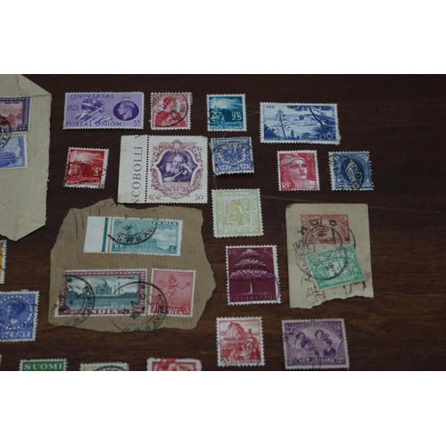 315 - Very Nice Envelope, Dated 1950's, Which Has a First Day Cover Stamps on The Front plus a Collection ... 