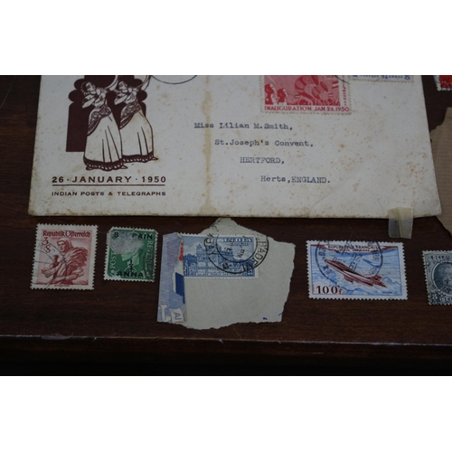 315 - Very Nice Envelope, Dated 1950's, Which Has a First Day Cover Stamps on The Front plus a Collection ... 