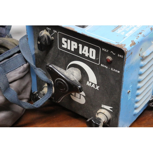 320 - Sip 140 Mig Welder plus Mask, Goggles and Tools